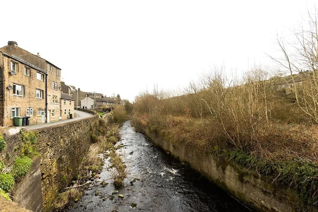 Ford Gate - Modern Luxury Cottage Based In Holmfirth 0*,  Reino Unido